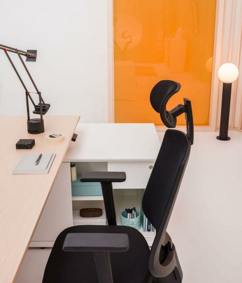 Schreibtisch-mit-Sideboard-elektrisch-hoehenverstellbar-Gravity