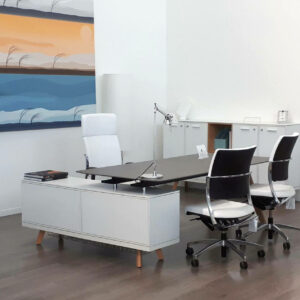 Schreibtisch mit Keramikplatte und Sideboard