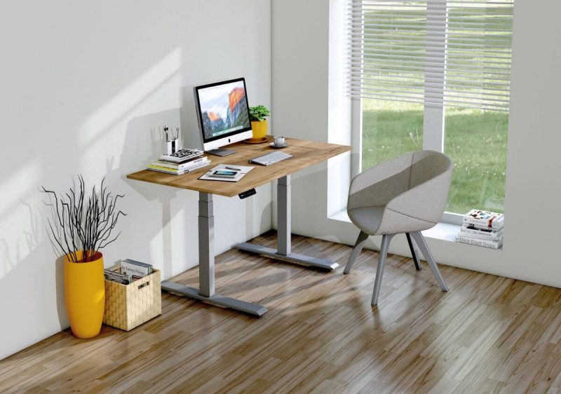 Home-Office-Schreibtisch-hoehenverstellbar-eiche